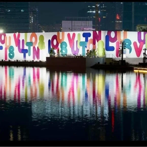 Louis Vuitton White and Blue Tote with Colorful Design - Picture 4 of 11